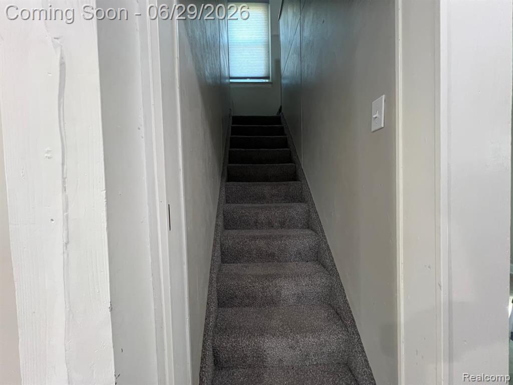 5694 Robindale Avenue, Dearborn Heights, MI 48127 — Photo 15