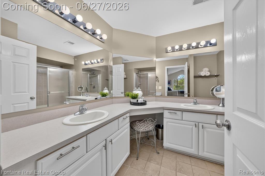 14203 Adri Circle, Walled Lake, MI 48390 — Photo 26