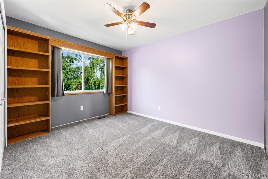50583 Pembroke Drive, New Baltimore, MI 48047 — Photo 18