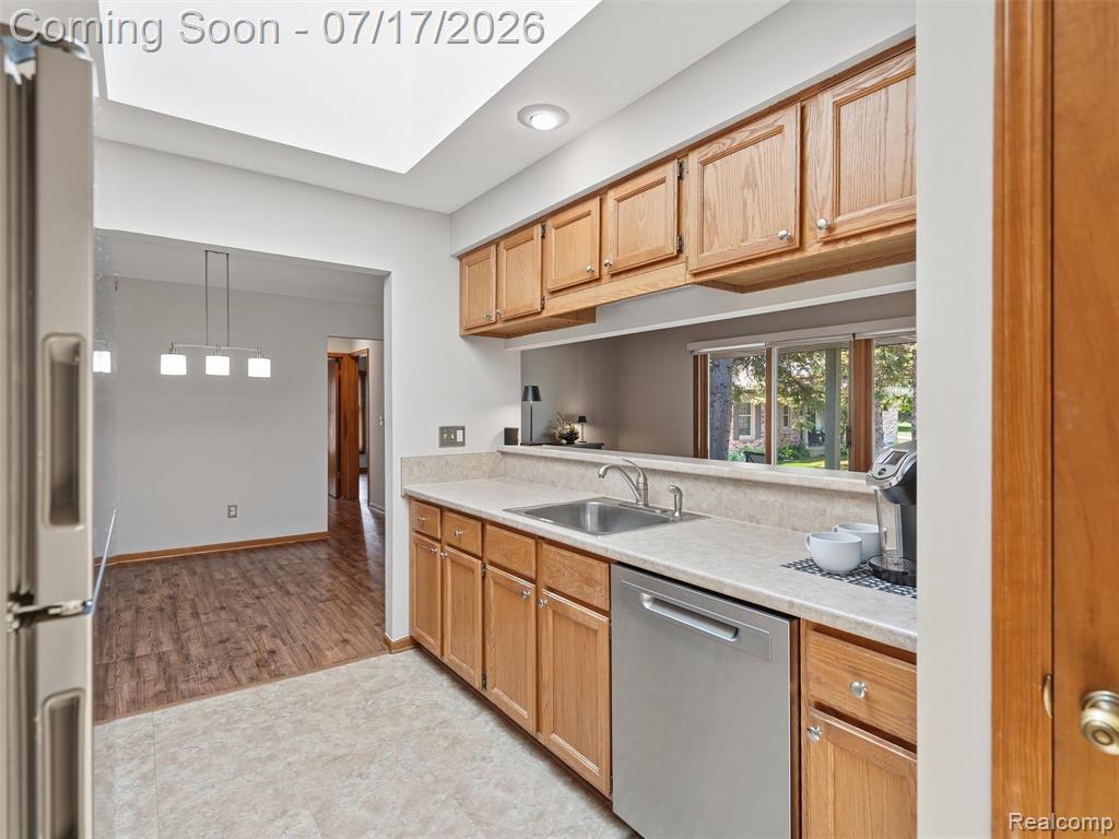49139 Conway Court, 25, Utica, MI 48315 — Photo 18