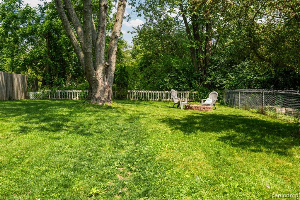 3341 Creek Drive, Ann Arbor, MI 48108 — Photo 37