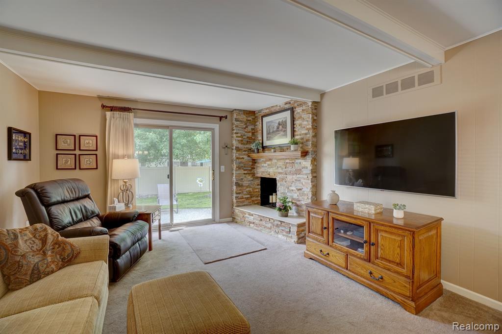 5760 LARKINS Drive, Troy, MI 48085 — Photo 14
