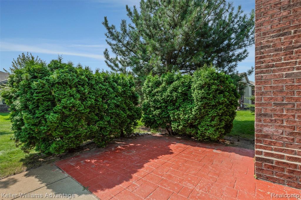 50003 Samuel Court, Shelby Twp, MI 48317 — Photo 32