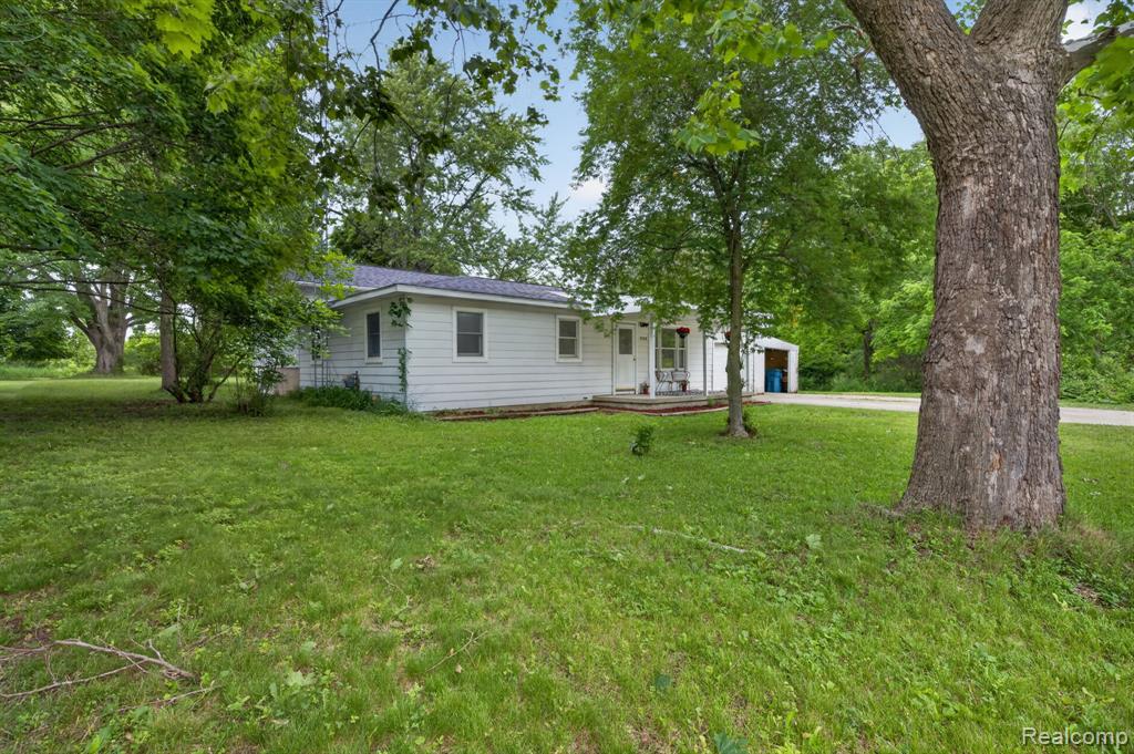 9288 Hilda Lane, Flushing, MI 48433 — Photo 7