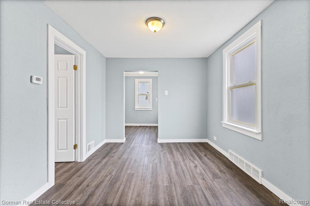 8227 Saint Marys Street, Detroit, MI 48228 — Photo 9