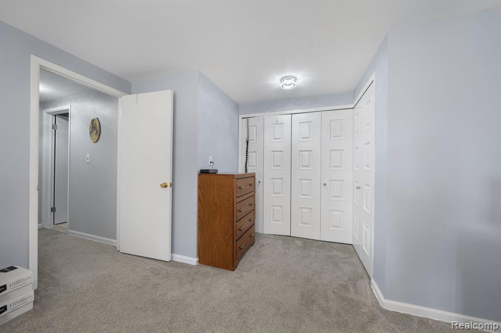 29960 CITY CENTER Drive, 2, Warren, MI 48093 — Photo 14