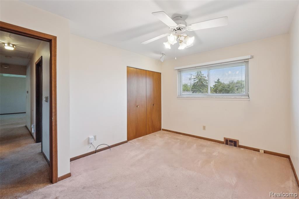 54829 Starlite Drive, Shelby Twp, MI 48316 — Photo 24