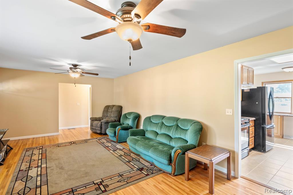 7311 S New Lothrop Road, Durand, MI 48429 — Photo 9