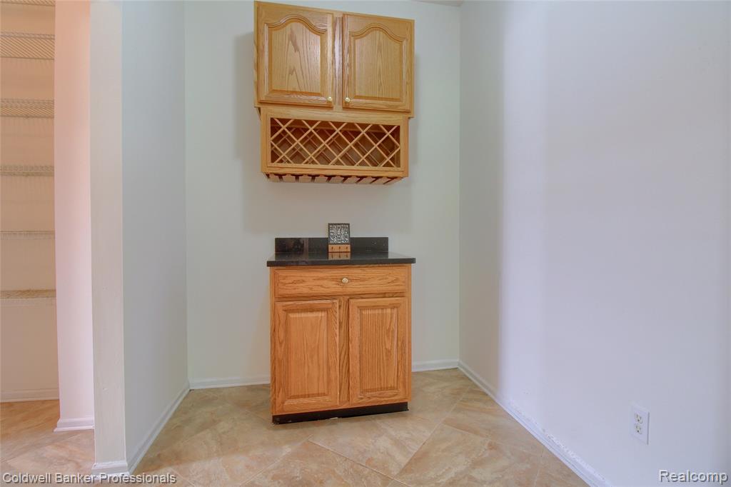 701 Montclair Street, Detroit, MI 48214 — Photo 14