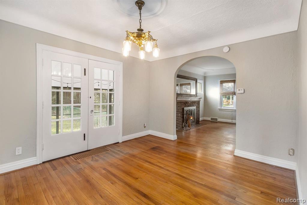 5 WENONAH Drive, Pontiac, MI 48341 — Photo 8