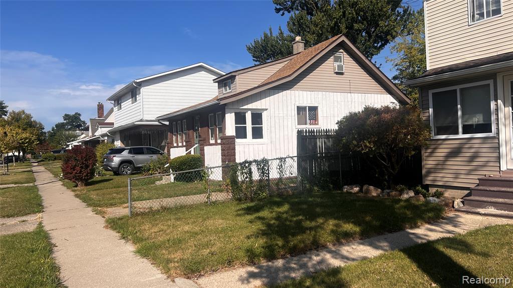 7259 Chalmers Avenue, Warren, MI 48091 — front exterior