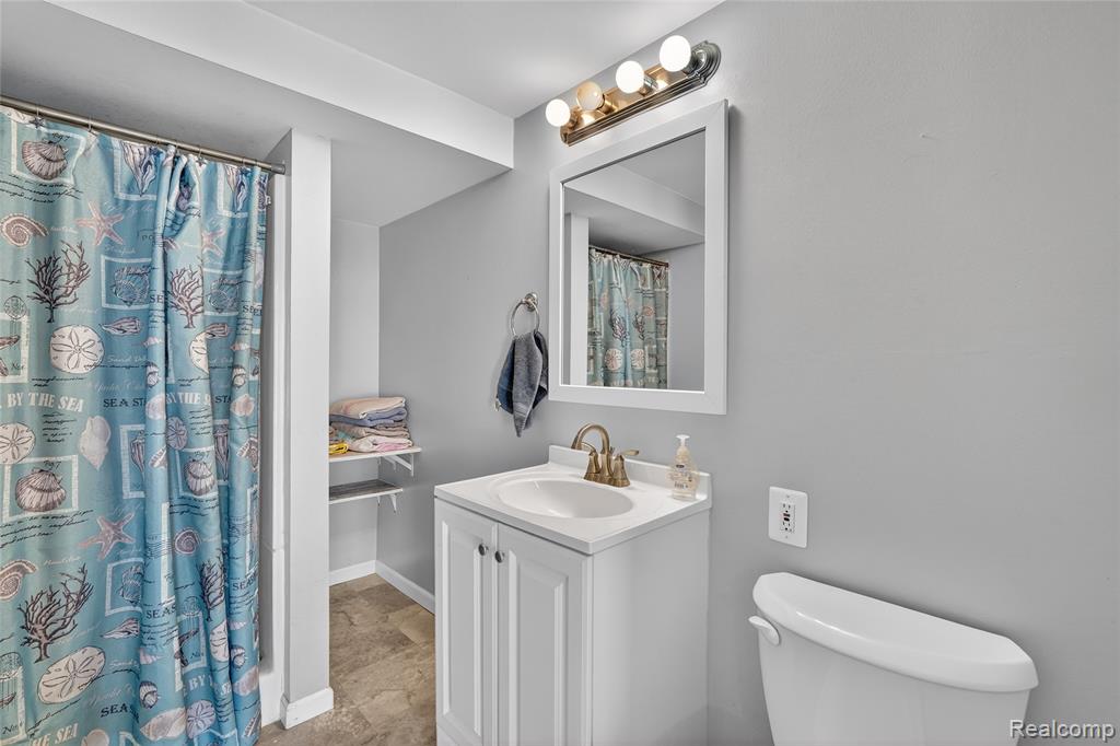 4199 Sheraton Drive, Flint, MI 48532 — Photo 22