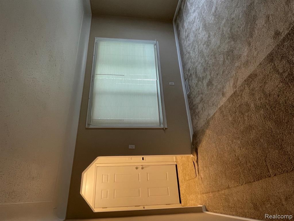 8203 Paige Avenue, Warren, MI 48089 — Photo 6