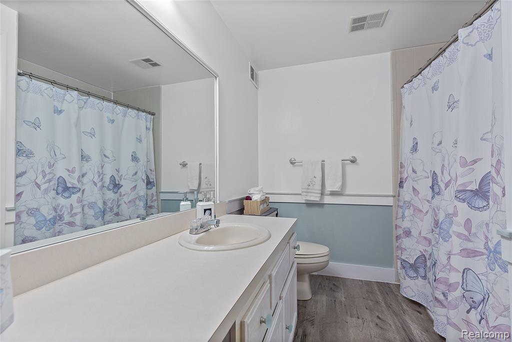 5768 Northfield Parkway, Troy, MI 48098 — Photo 12