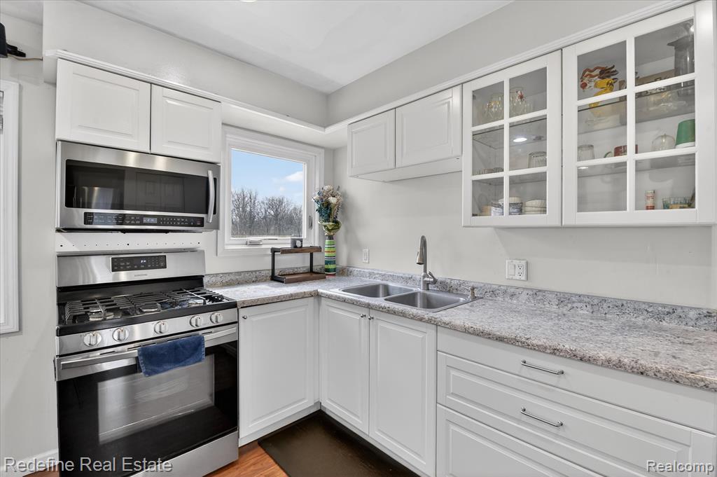 395 Nichols Drive, Saline, MI 48176 — Photo 13