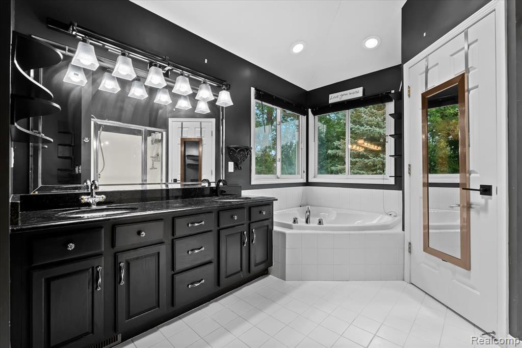 8477 Mist Field Court, Howell, MI 48843 — Photo 20