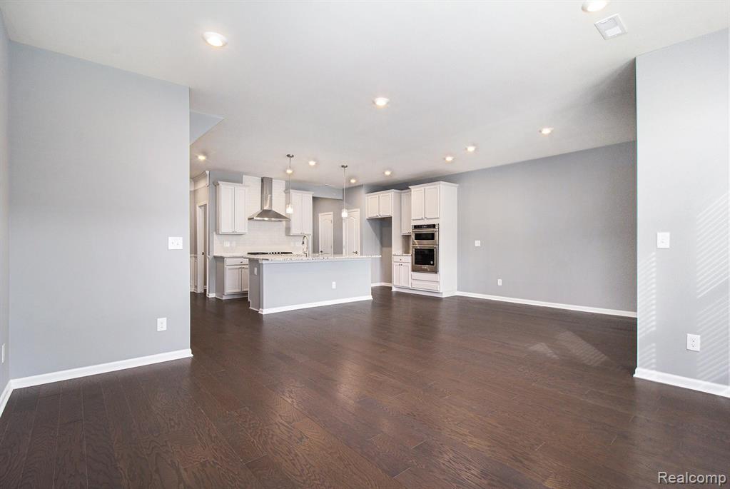 4759 Glenora Drive, Lake Orion, MI — Photo 9