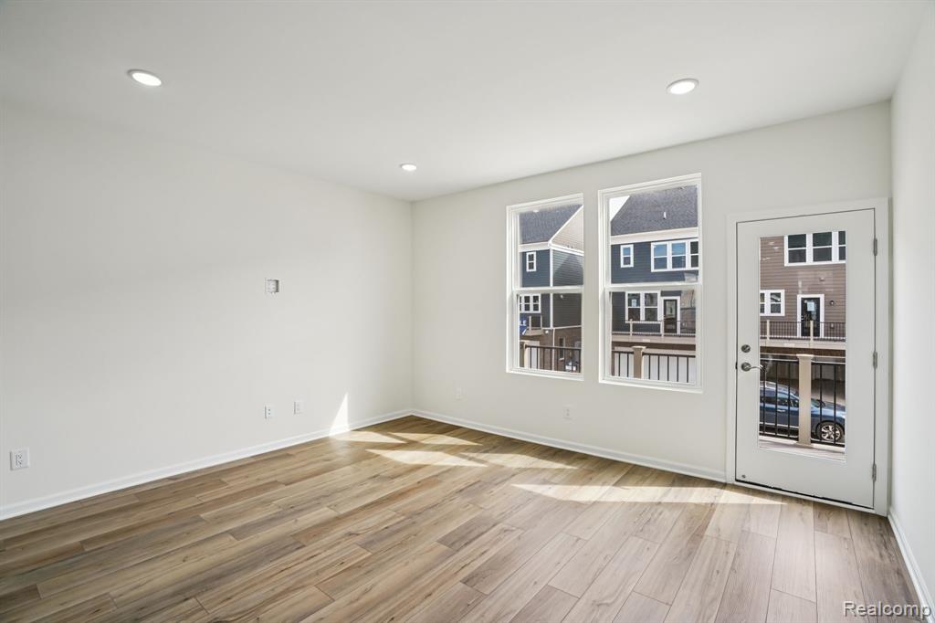 42827 Atwood Avenue, Novi, MI — Photo 11