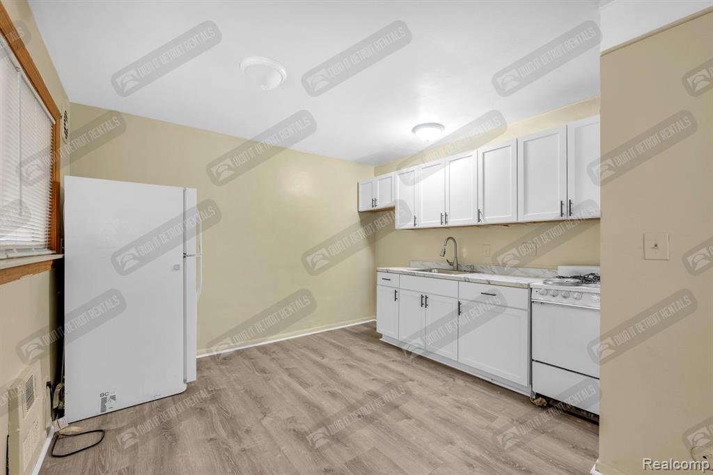 16721 Greenfield #5 Road, Detroit, MI 48235 — Photo 8