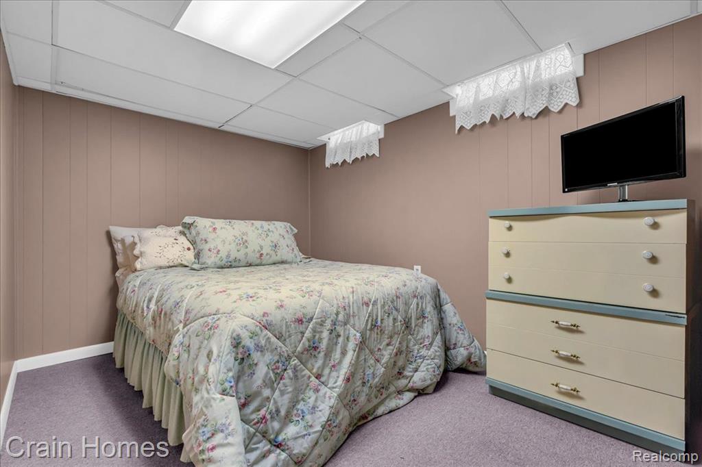 846 Moulin Avenue, Madison Heights, MI 48071 — Photo 28