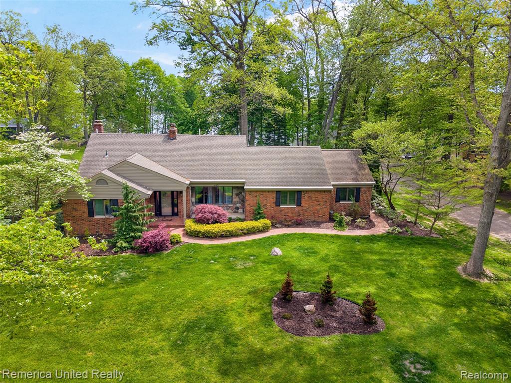 4375 Irene Drive, Howell, MI 48843 — Photo 3