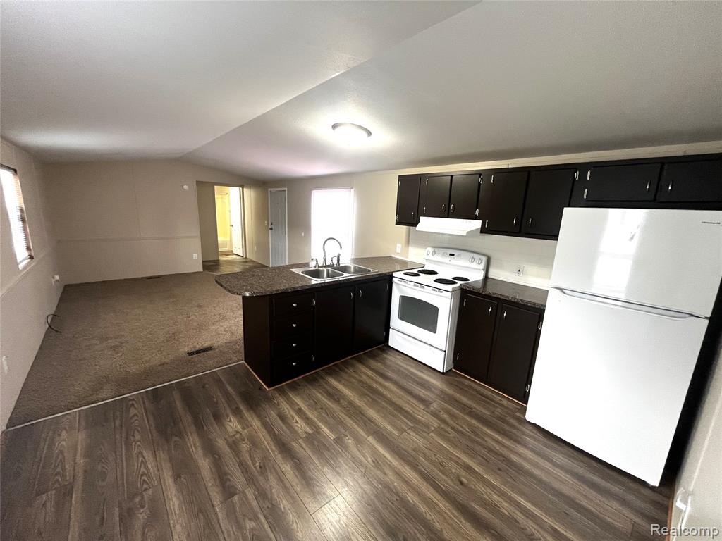 80 Pool Drive, Metamora, MI 48455 — Photo 6