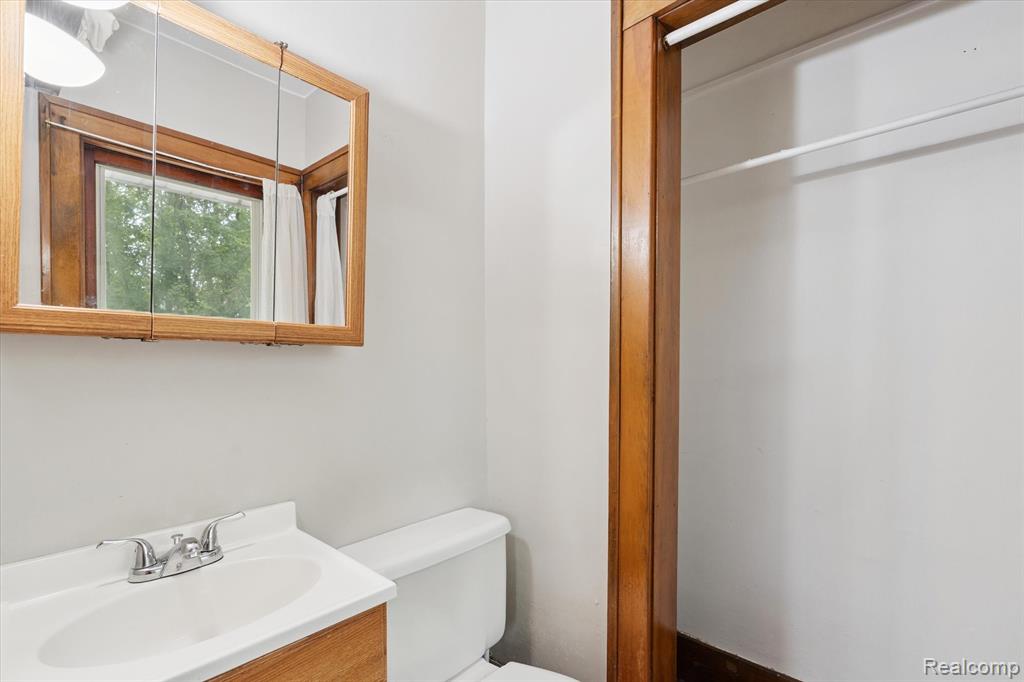 718 N Chevrolet Avenue, Flint, MI 48504 — Photo 15