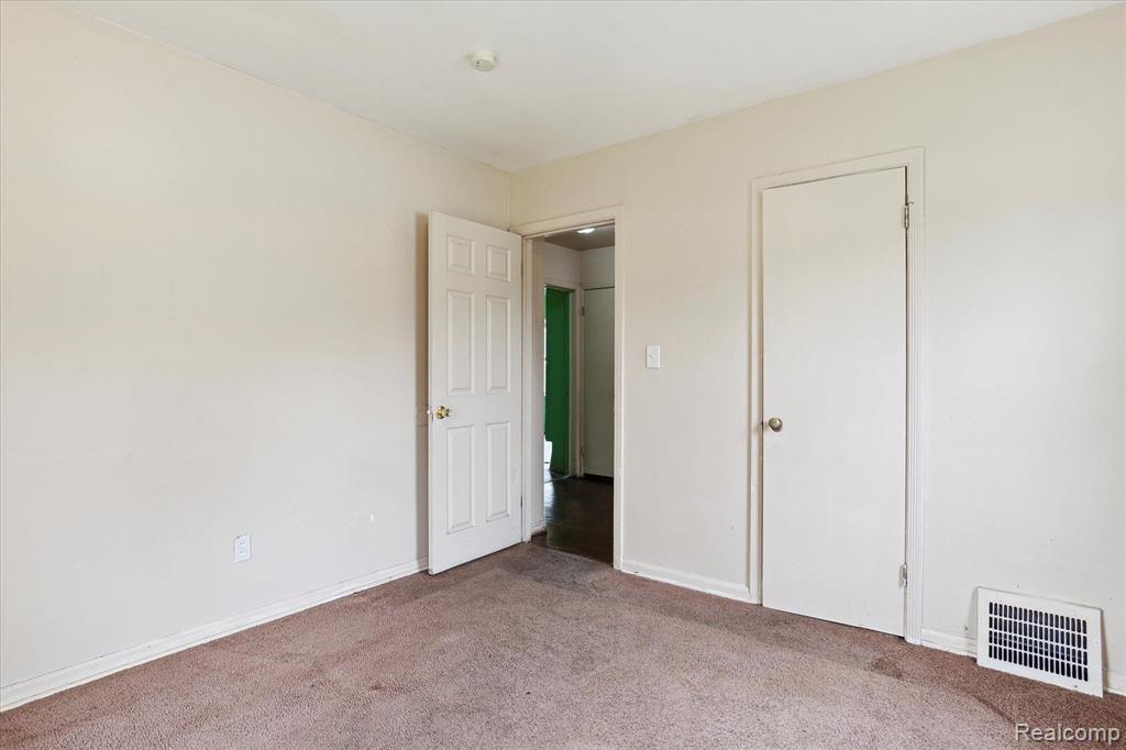 7731 EVERGREEN Avenue, Detroit, MI 48228 — Photo 15