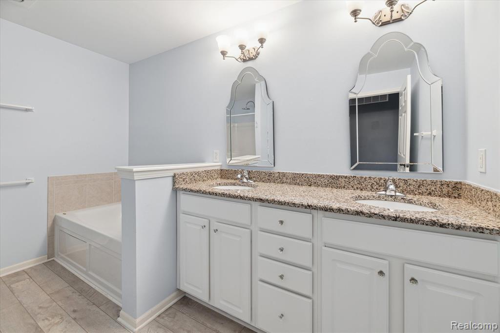 6062 GREEN ASH Drive, 36, Brighton, MI 48116 — Photo 30