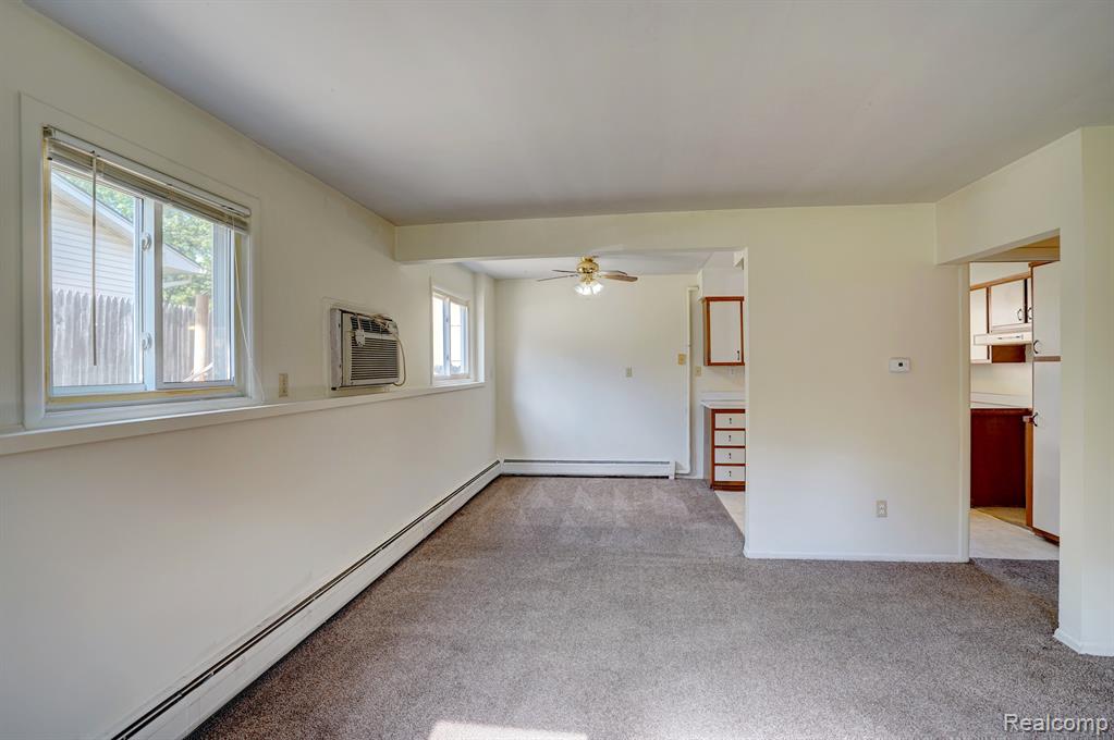 943 BRADLEY Avenue, Flint, MI 48503 — Photo 14