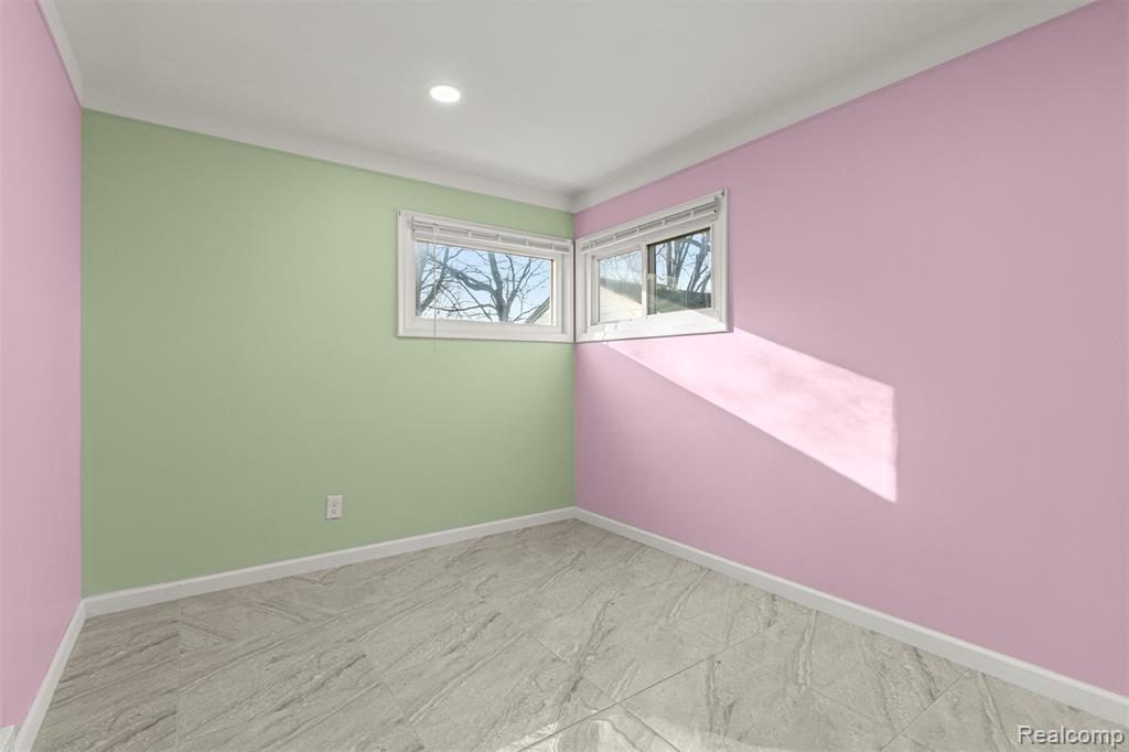 9319 Merriman Road, Livonia, MI 48150 — Photo 21