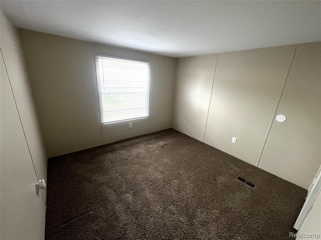 80 Pool Drive, Metamora, MI 48455 — Photo 16