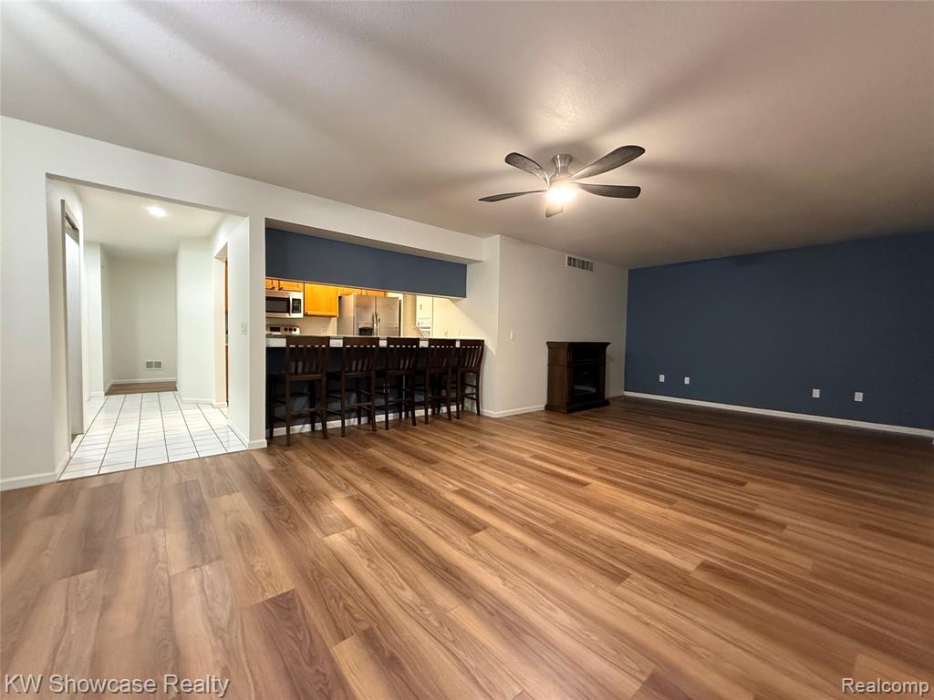 12372 SAINT ANDREWS Way, Fenton, MI 48430 — Photo 4