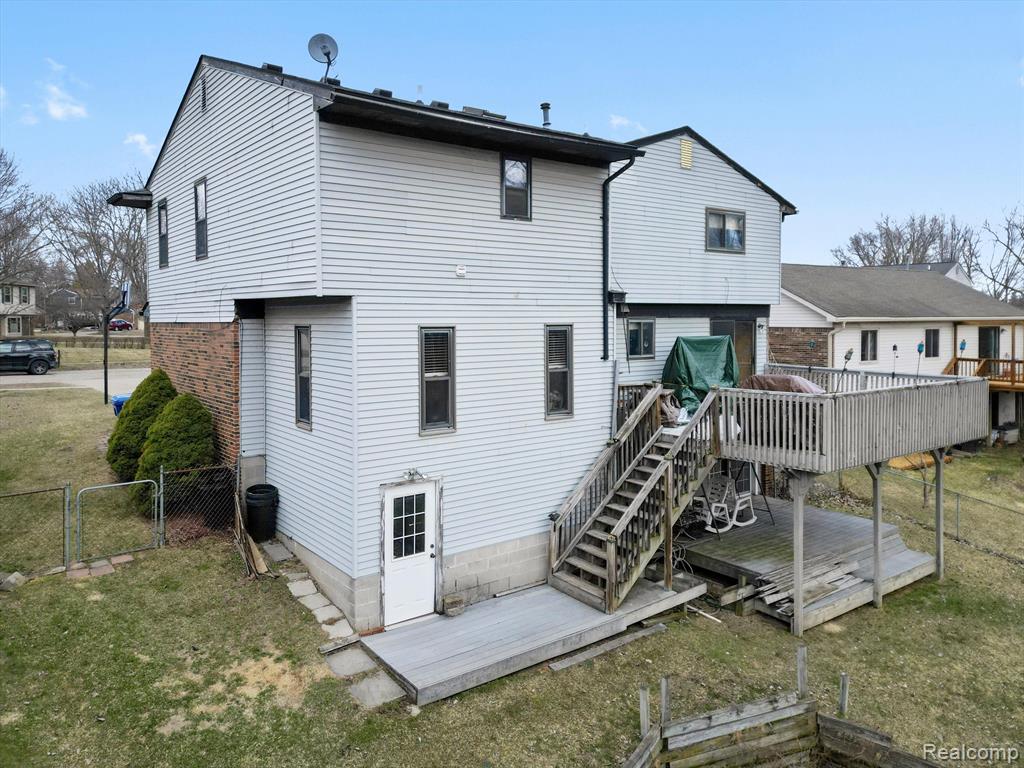 4872 LORE Drive, Waterford, MI 48329 — Photo 35