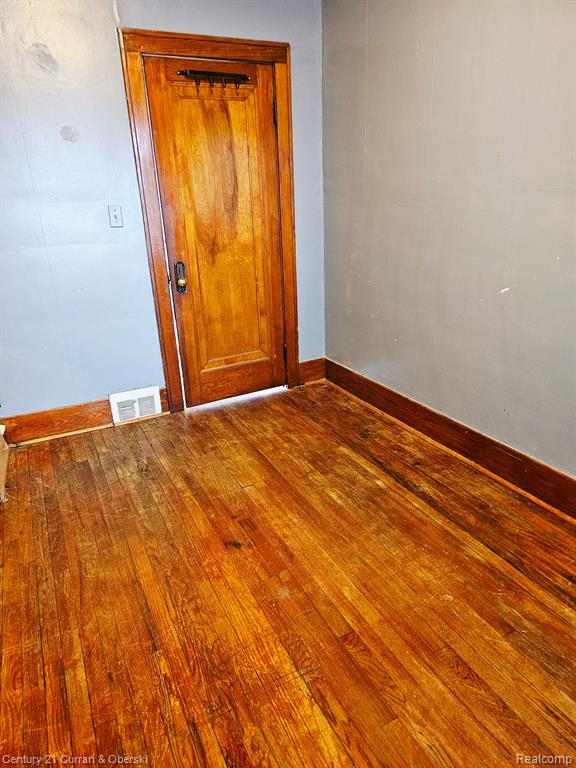 3951 COMMOR Street, Hamtramck, MI 48212 — Photo 7