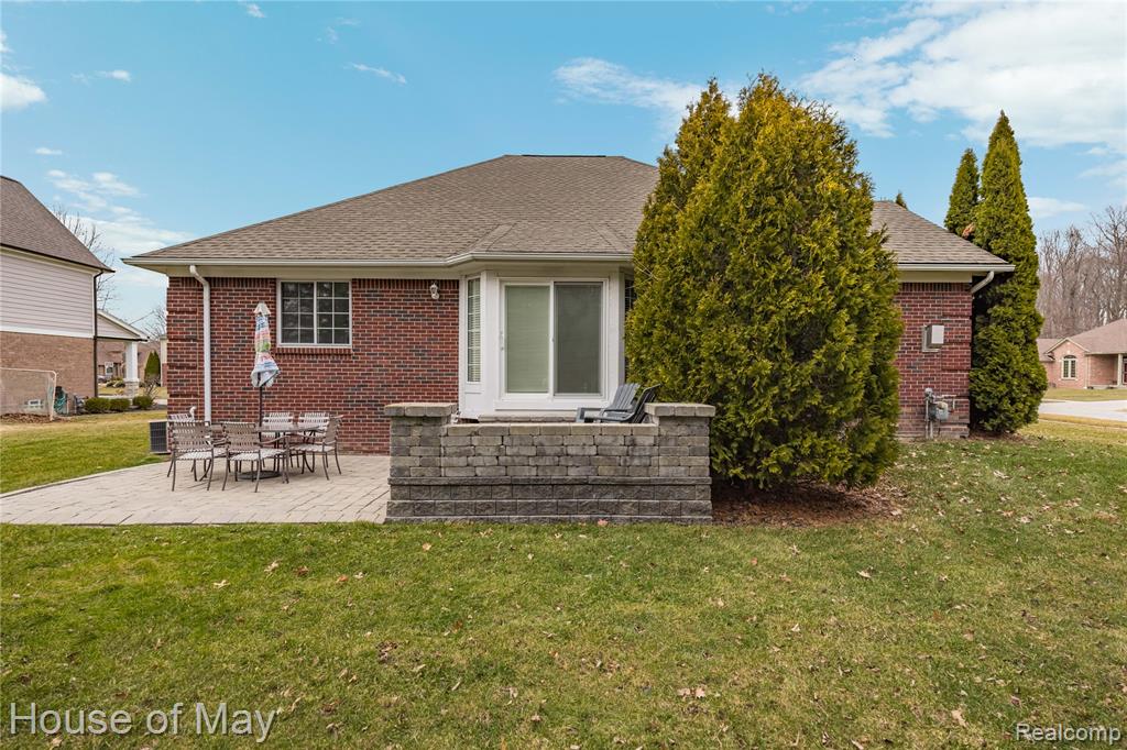 35260 Bradford Drive, New Baltimore, MI 48047 — Photo 30