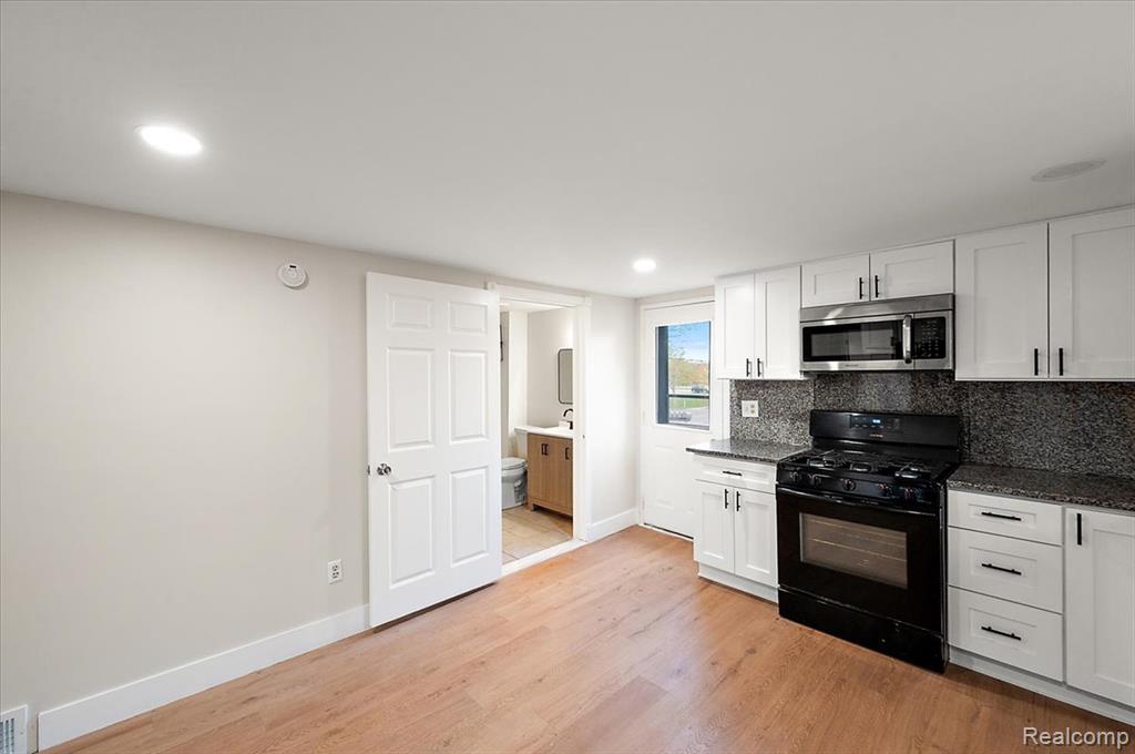 35711 ALFRED Street, New Baltimore, MI 48047 — Photo 9