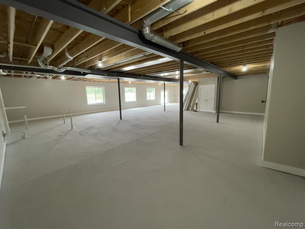 68651 Lake Angela Pointe, Richmond, MI 48062 — Photo 32