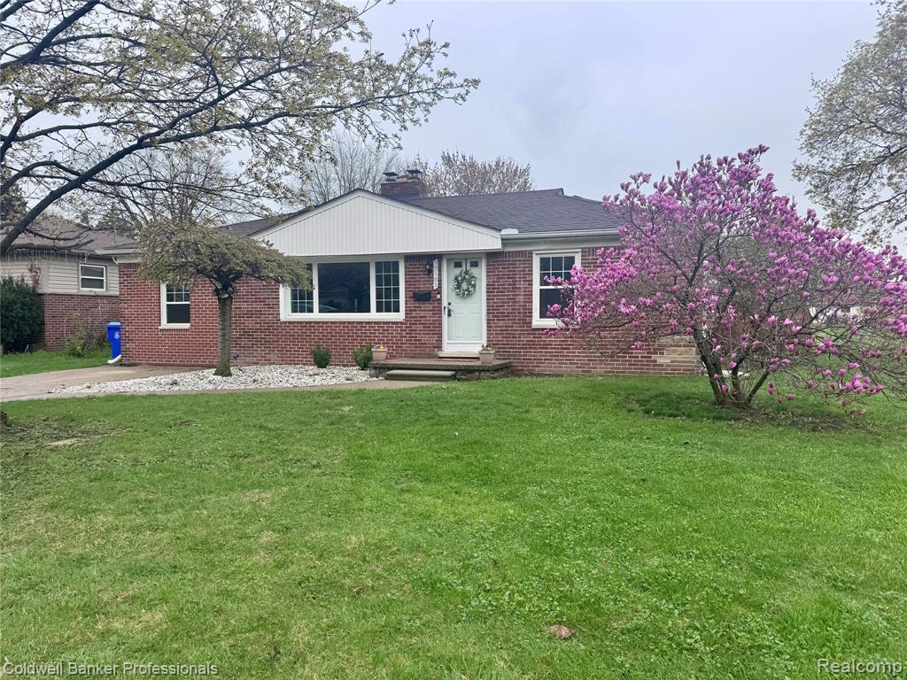 33103 Edgegrove, Fraser, MI 48026 — front exterior