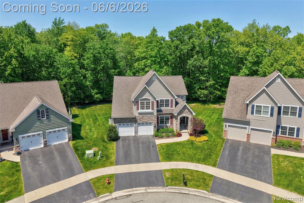 10242 Beacon Court, Grand Blanc, MI 48439 — Photo 2