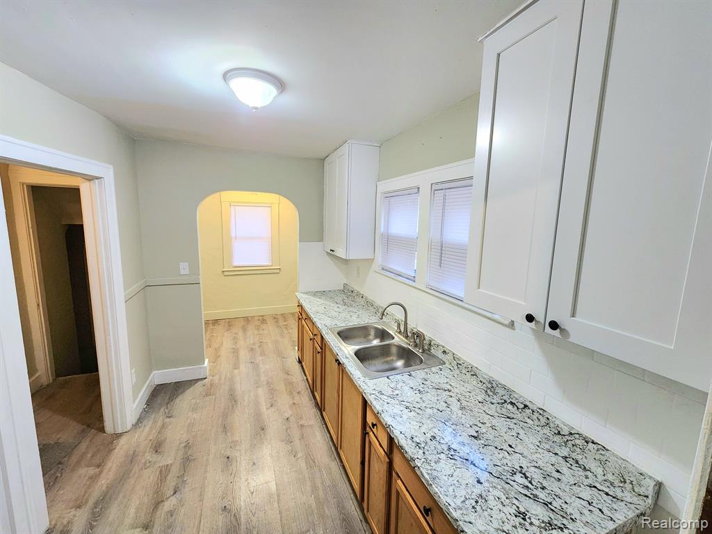 9258 BOLEYN Street, Detroit, MI 48224 — Photo 7