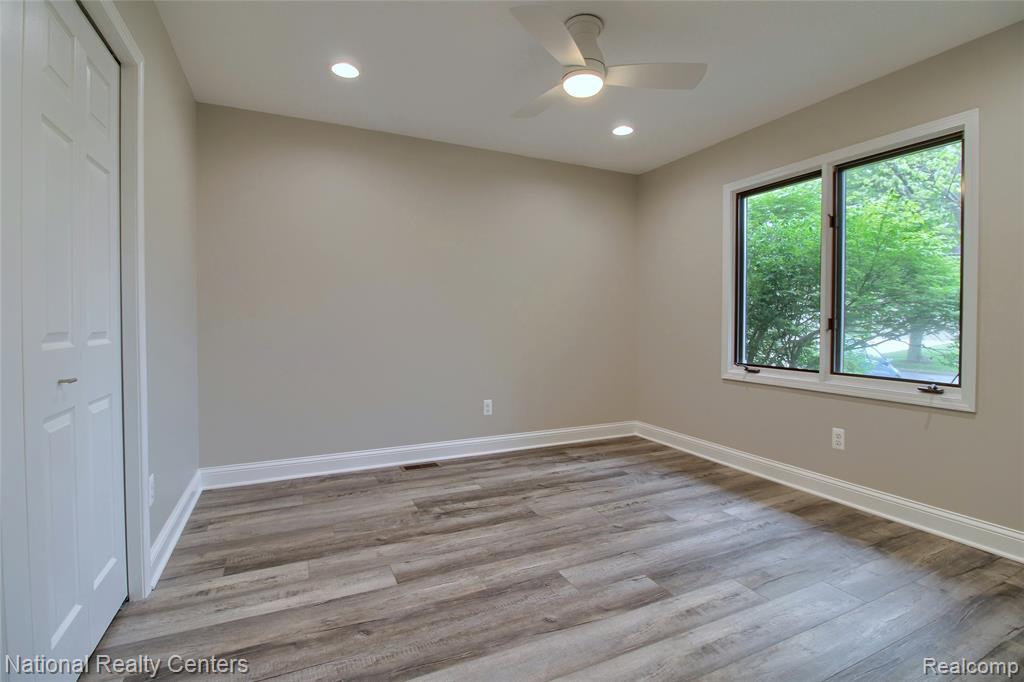 713 Woodcreek Circle, 26, Saline, MI 48176 — Photo 15