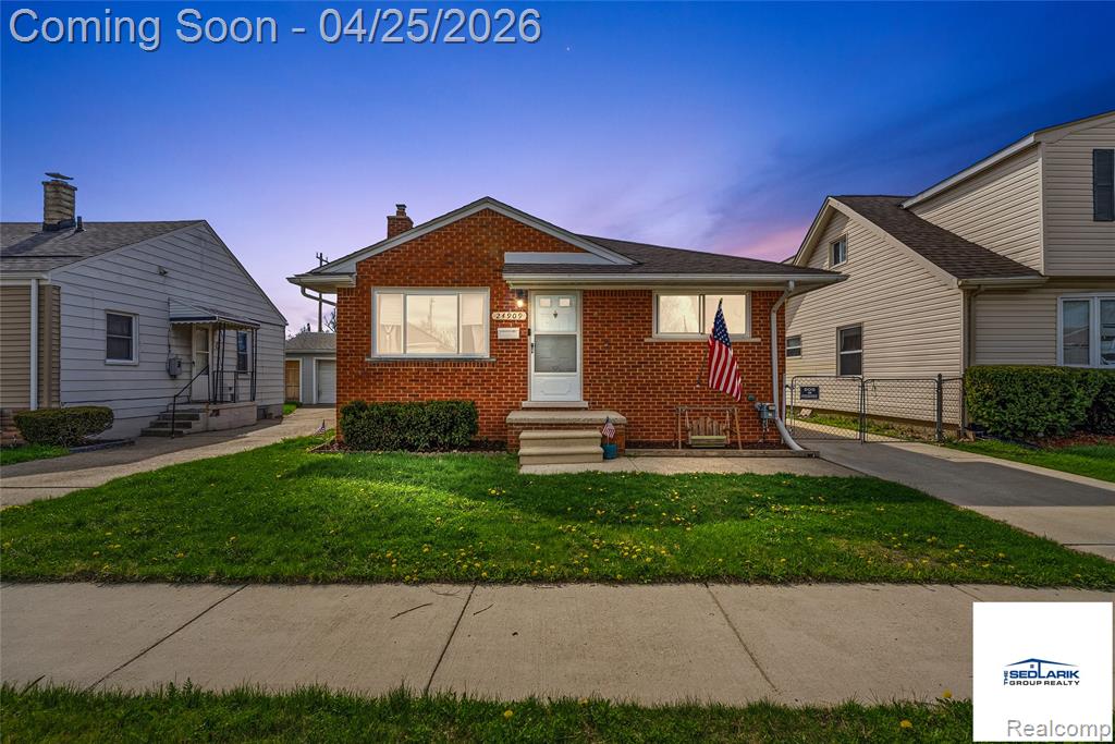24909 Saxony Avenue, Eastpointe, MI 48021 — front exterior