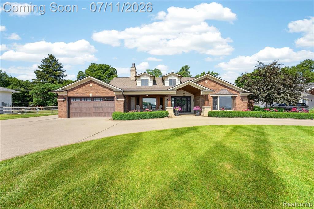 23750 E River Road, Grosse Ile, MI 48138