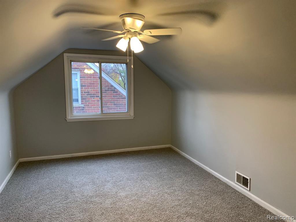 9624 HUBERT Avenue, Allen Park, MI 48101 — Photo 16