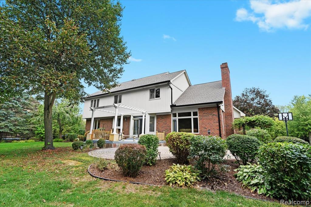 48075 Andover Drive, Novi, MI — Photo 43