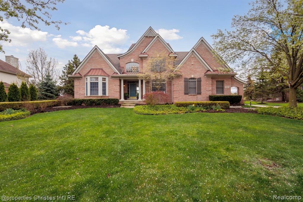 45653 TOURNAMENT Drive N, Northville, MI 48168 — Photo 72