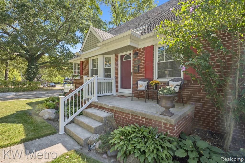 903 Hickory Avenue, Royal Oak, MI 48073 — Photo 4