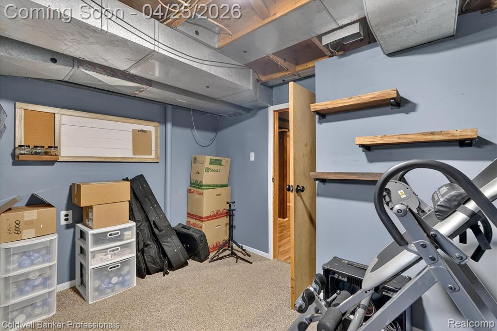 8303 Belle Bluff Drive, Grand Blanc, MI 48439 — Photo 43