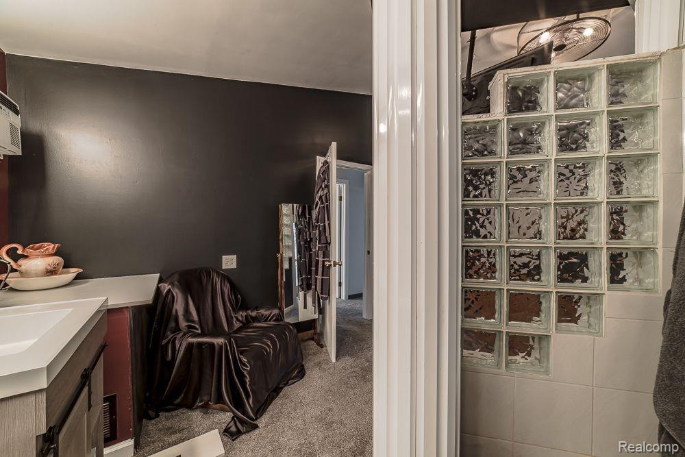 5266 OAK PARK Drive, Clarkston, MI — Photo 40